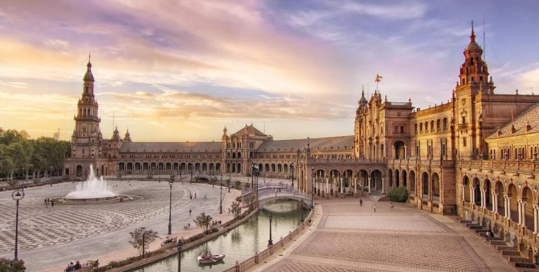 Magnifico Tipo Duplex En Triana Seville